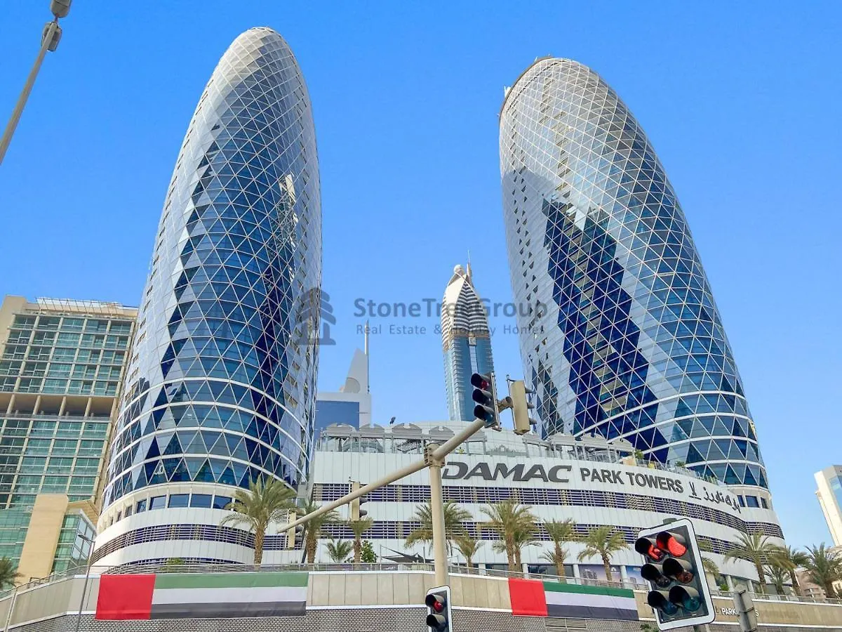 Stonetree - Park Towers - Near The Metro Apartment Dubai